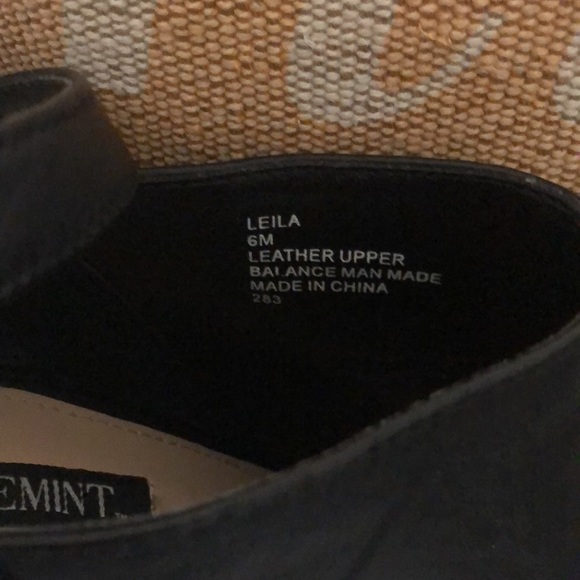 Shoemint size 6 peeptoe bootie - Picture 9 of 11